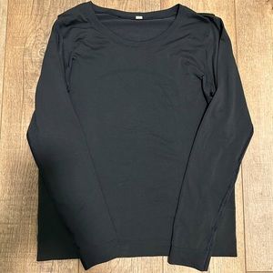 Lululemon Relaxed fit swiftly tech
